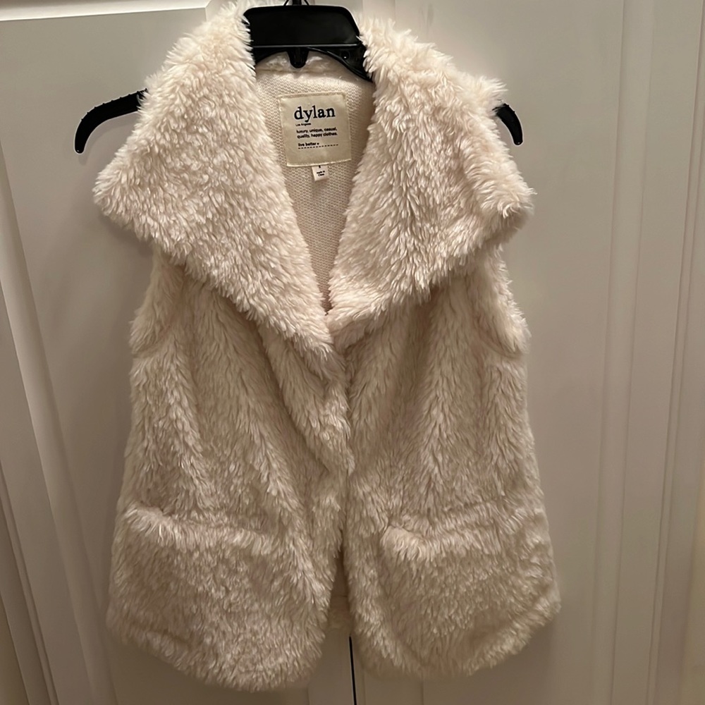Dylan True Grit Cream Faux Fur Vest Size Small - Picture 1 of 5